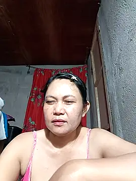 Everleigh mom online show from October 2025 10:06:01 AM