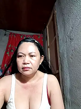 Everleigh mom online show from October 2025 08:10:01 PM