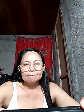 Everleigh mom online show from November 2025 07:55:01 AM