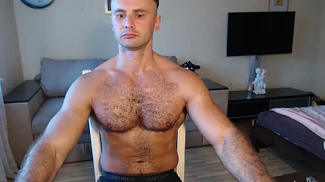muscle uncut online show from September 2025 01:05:02 PM