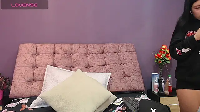 KateWelsin online show from December 2025 07:37:01 PM