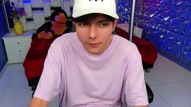 alandelrey57 online show from March 2026 10:00:02 PM