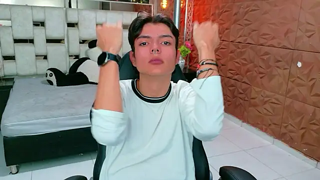 alandelrey57 online show from January 2026 07:47:02 AM