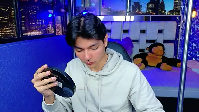 alandelrey57 online show from March 2026 08:53:02 PM