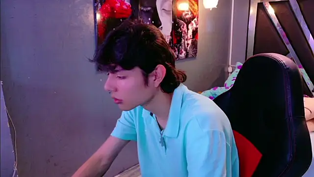 alandelrey57 online show from February 2026 08:52:02 PM