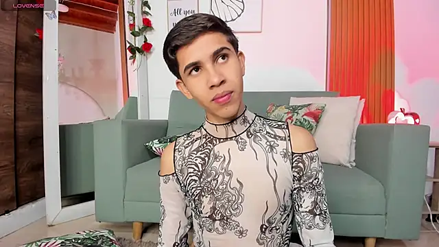 JoshuaSanzz online show from October 2025 02:42:02 AM