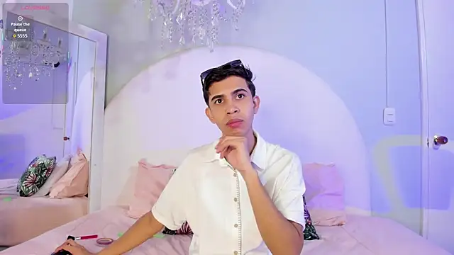 Snapshot of JoshuaSanzz chatting on October 2025 03:38:02 AM JoshuaSanzz online show from October 2025 03:38:02 AM