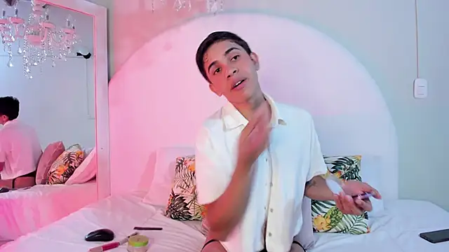 JoshuaSanzz online show from September 2025 04:12:02 AM