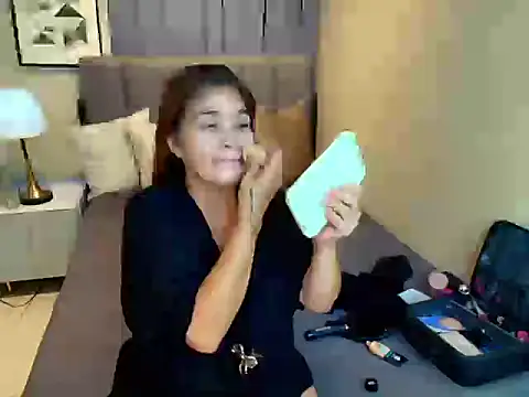 YuriMorgana online show from March 2026 01:34:02 AM