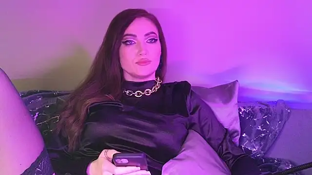 Snapshot of AliceJameson chatting on November 2025 09:29:01 PM AliceJameson online show from November 2025 09:29:01 PM