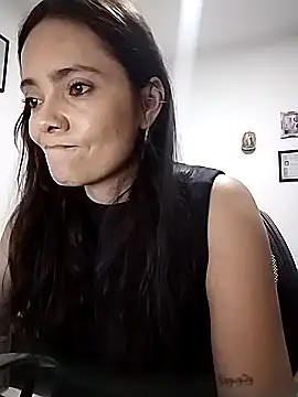 Cami Konor online show from October 2025 06:05:01 PM
