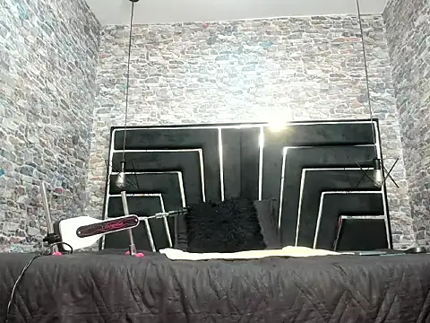 Snapshot of ALYANNA_HOT_ chatting on December 2025 11:57:01 AM ALYANNA HOT online show from December 2025 11:57:01 AM