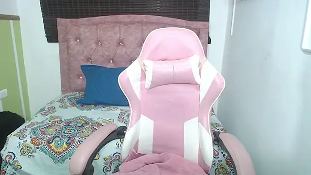 maira tf online show from June 2026 06:53:01 PM