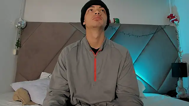 andrew colleman online show from December 2025 12:39:01 PM