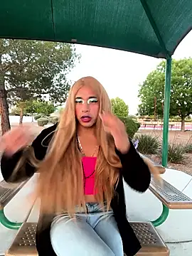 Snapshot of TranSexualJade95 chatting on April 2026 02:27:02 AM TranSexualJade95 online show from April 2026 02:27:02 AM