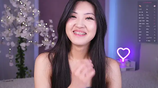 FancyEsten online show from May 2026 08:35:02 AM