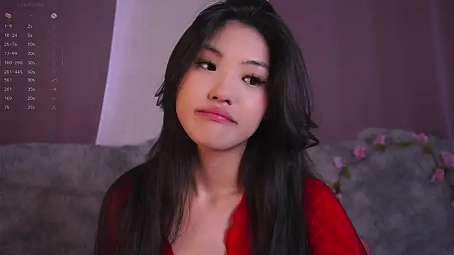 FancyEsten online show from October 2025 08:16:01 AM