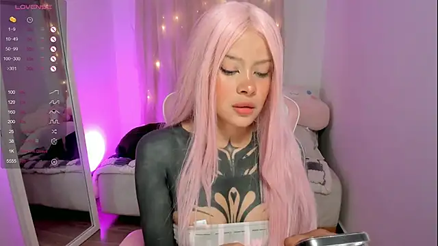 AlinaLukyanova online show from December 2025 04:48:02 AM