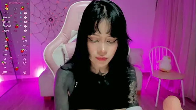 AlinaLukyanova online show from November 2025 05:00:02 AM