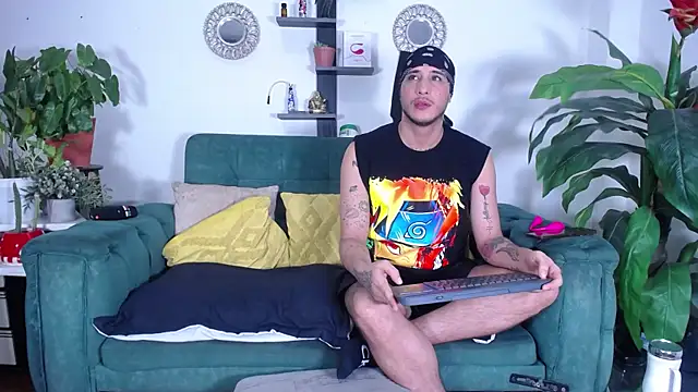 Snapshot of Borsalino_Adam chatting on September 2025 06:52:01 PM Borsalino Adam online show from September 2025 06:52:01 PM