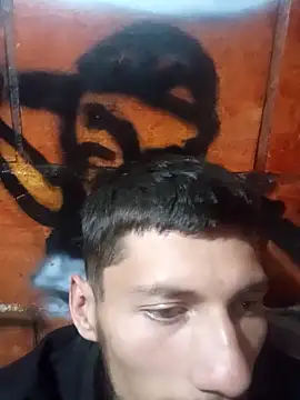 alexandercruz online show from April 2026 06:15:02 AM