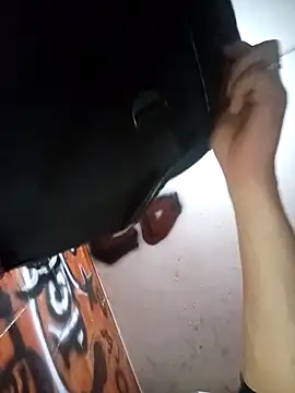 Snapshot of alexandercruz chatting on December 2025 11:10:01 PM alexandercruz online show from December 2025 11:10:01 PM