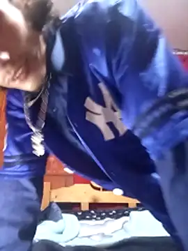 alexandercruz online show from December 2025 06:51:02 AM