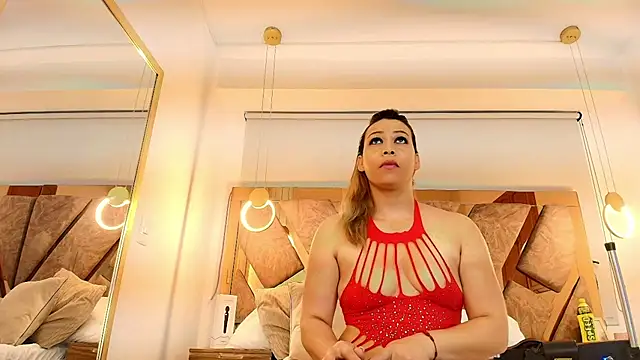 Snapshot of zarah_andrew__ chatting on December 2025 03:11:02 PM zarah andrew online show from December 2025 03:11:02 PM