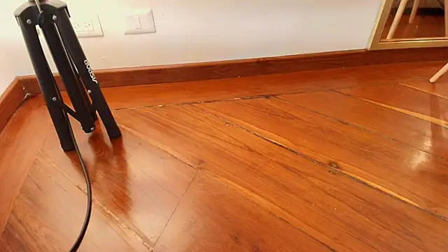 Snapshot of zarah_andrew__ chatting on October 2025 12:26:02 PM zarah andrew online show from October 2025 12:26:02 PM