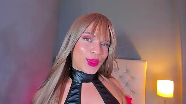 OrianaSaenz  online show from December 2025 09:17:02 PM