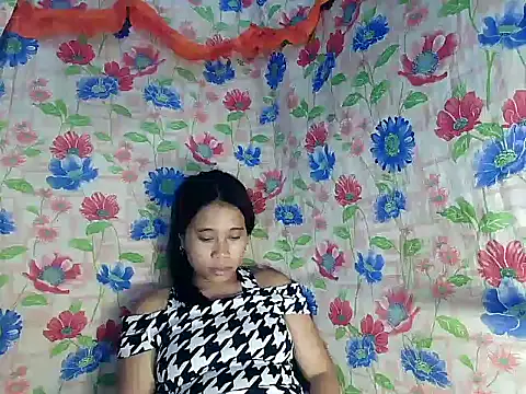 Pinay Skinny18 online show from October 2025 01:01:01 PM