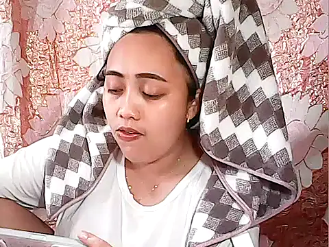 Pinay Chubby20 online show from October 2025 04:33:01 AM