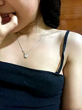 Snapshot of Sayhi_xo chatting on November 2025 10:04:01 AM Sayhi xo online show from November 2025 10:04:01 AM