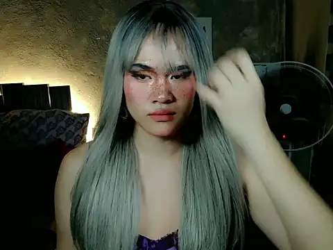 YllanaAltheaXxX online show from April 2026 04:58:02 PM