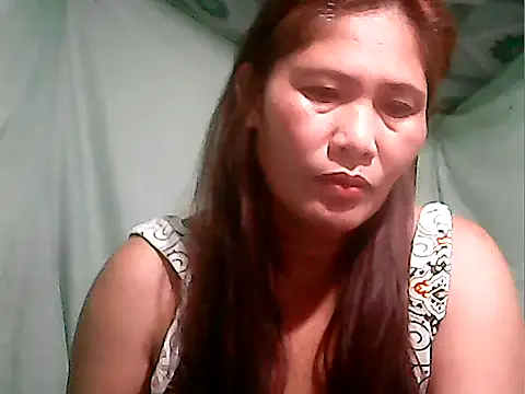 Snapshot of Juicy_69xx chatting on September 2025 07:13:02 PM Juicy 69xx online show from September 2025 07:13:02 PM