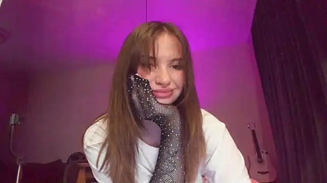 Snapshot of Voytinyme chatting on September 2025 03:17:02 PM Voytinyme online show from September 2025 03:17:02 PM