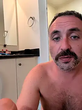 cloudymatt online show from October 2025 06:18:01 PM