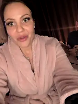 SwedishBaabe online show from October 2025 10:43:02 PM