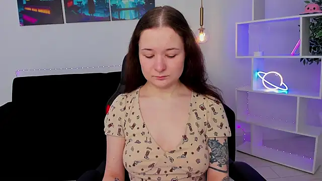 Snapshot of NancyJonson chatting on November 2025 03:34:01 AM NancyJonson online show from November 2025 03:34:01 AM