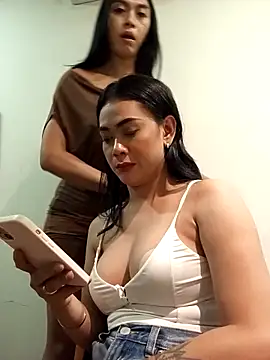 Snapshot of ts_sarahhLove chatting on November 2025 06:55:02 PM ts sarahhLove online show from November 2025 06:55:02 PM