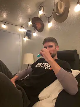 Snapshot of thejohnryancollection chatting on December 2025 01:05:01 AM thejohnryancollection online show from December 2025 01:05:01 AM