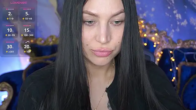 EliseVelour online show from April 2026 12:22:01 PM