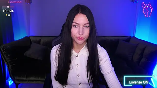 EliseVelour online show from November 2025 01:37:02 PM