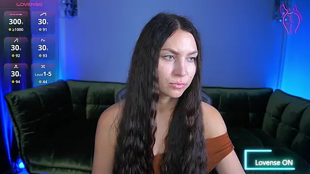 EliseVelour online show from October 2025 12:50:01 PM