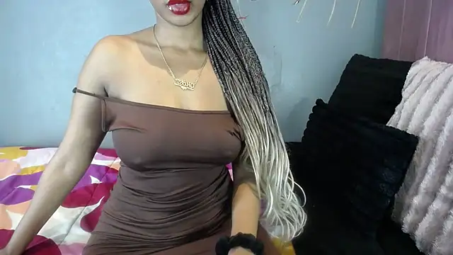 Snapshot of ELAINE_xXxX chatting on September 2025 04:28:02 PM ELAINE xXxX online show from September 2025 04:28:02 PM