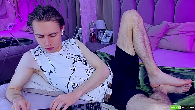 WilliamDyson online show from November 2025 03:55:02 AM