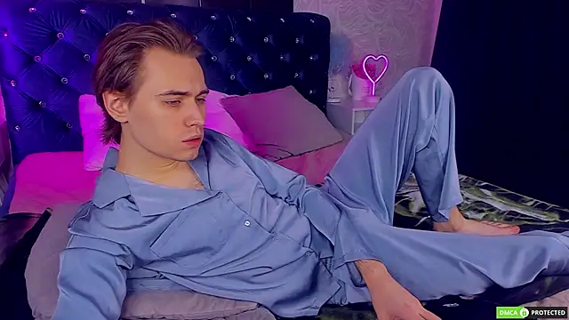 WilliamDyson online show from November 2025 03:07:01 AM