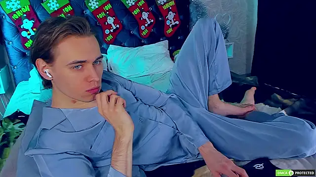 WilliamDyson online show from January 2026 03:46:01 AM