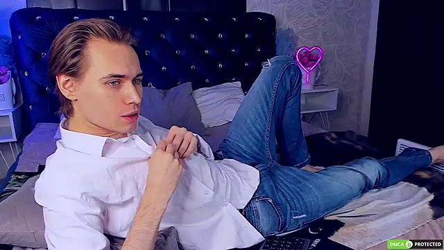 WilliamDyson online show from November 2025 03:21:02 AM