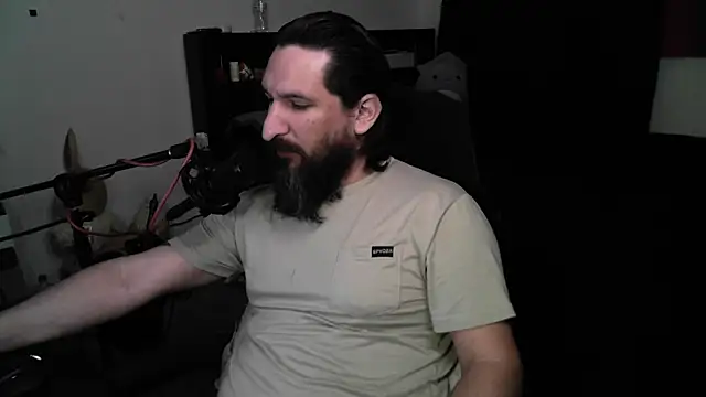 Snapshot of DevilPup75_ chatting on May 2026 04:19:02 AM DevilPup75 online show from May 2026 04:19:02 AM